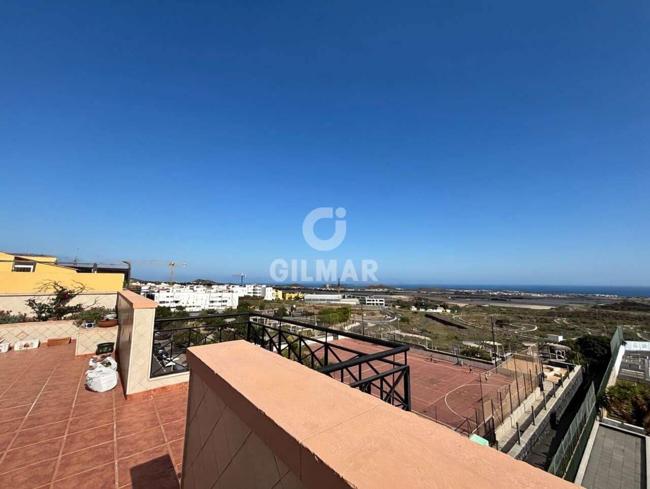 Ático de 2 habitaciones en Parque de la Reina en venta con garaje - 315.000 € (Ref: 10012635)