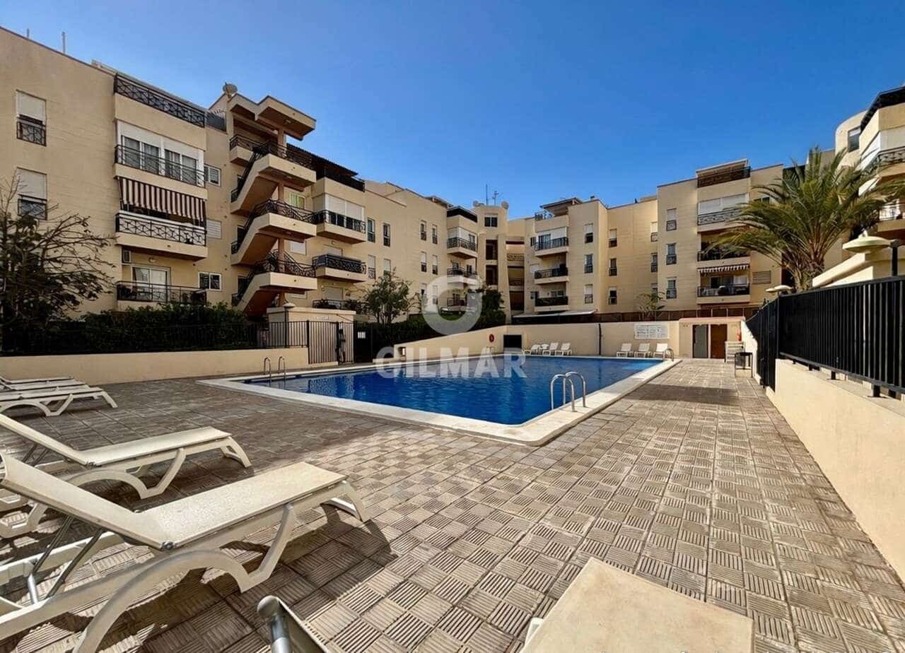 Ático de 2 habitaciones en Parque de la Reina en venta con garaje - 315.000 € (Ref: 10012635)
