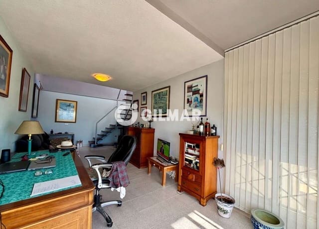 2 quarto Penthouse para venda em Parque de la Reina, Arona com piscina garagem - 315 000 € (Ref: 10012635)