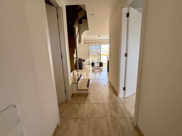 Piso de 4 habitaciones en Playa del Duque, Adeje en venta - 469.000 € (Ref: 10012636)