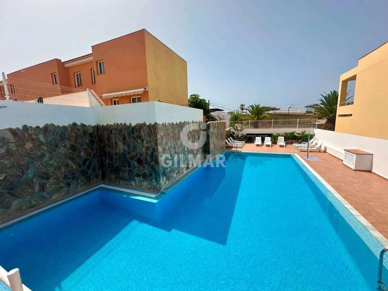2 quarto Moradia Geminada para venda em Palm-Mar com piscina garagem - 650 000 € (Ref: 10012638)