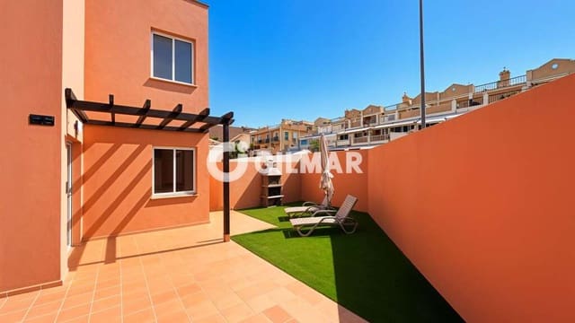 2 makuuhuone Paritalo myytävänä paikassa Palm-Mar, Arona mukana uima-altaan 
autotalli - 595 000 € (Ref: 10012638)