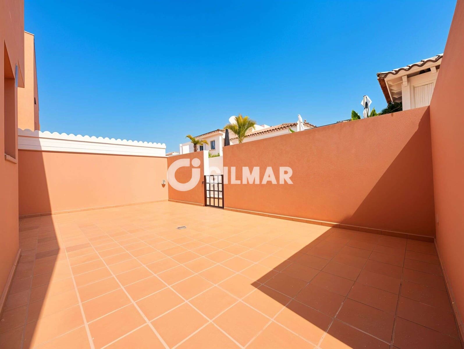 2 bedroom Semi-detached Villa for sale in Palm-Mar with pool garage - € 595,000 (Ref: 10012638)