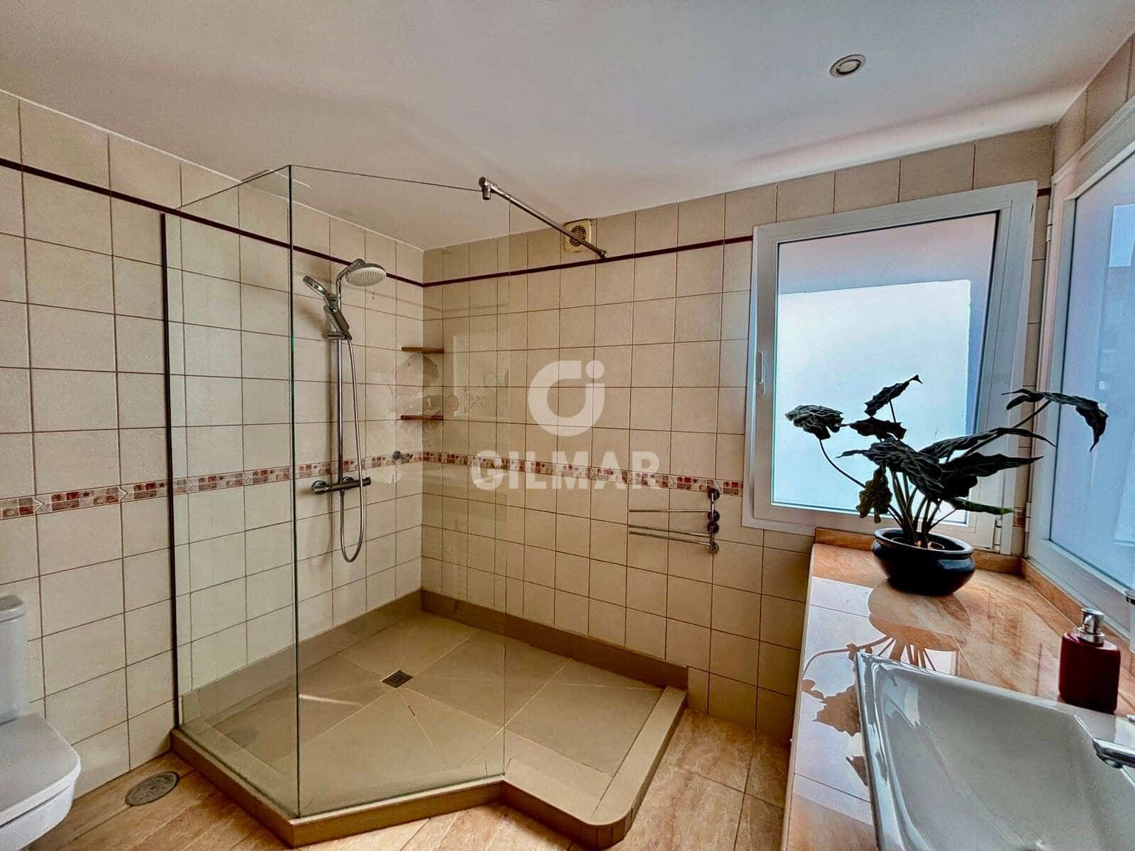 2 bedroom Semi-detached Villa for sale in Costa Adeje with garage - € 799,000 (Ref: 10012639)