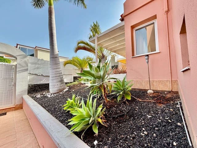 2 bedroom Semi-detached Villa for sale in Playa de Fañabé Alto, Adeje with garage - € 799,000 (Ref: 10012639)