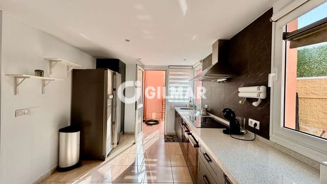 3 bedroom Semi-detached Villa for sale in Playa de Fañabé Alto, Adeje with garage - € 799,000 (Ref: 10012639)