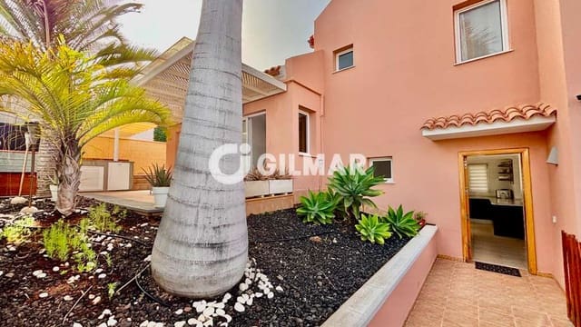 3 bedroom Semi-detached Villa for sale in Playa de Fañabé Alto, Adeje with garage - € 799,000 (Ref: 10012639)