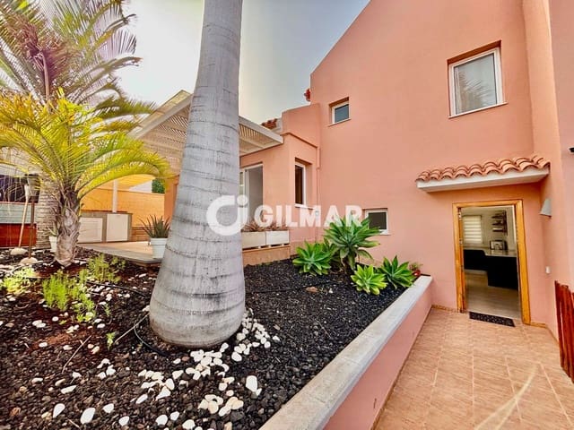3 soverom Kjedet enebolig til salgs i Playa de Fañabé Alto, Adeje med garasje - € 799 000 (Ref: 10012639)
