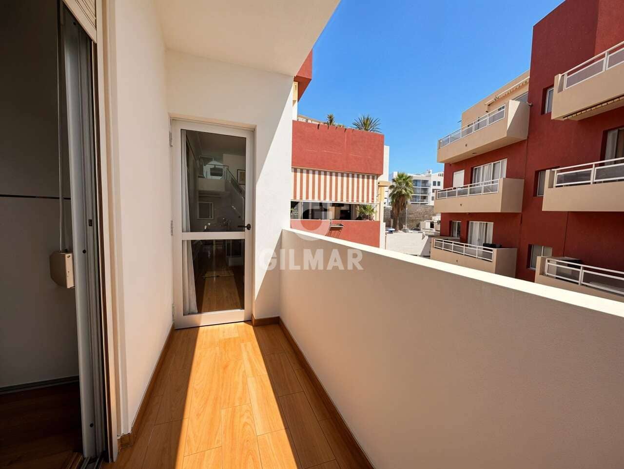 3 bedroom Flat for sale in El Medano - € 415,000 (Ref: 10012640)
