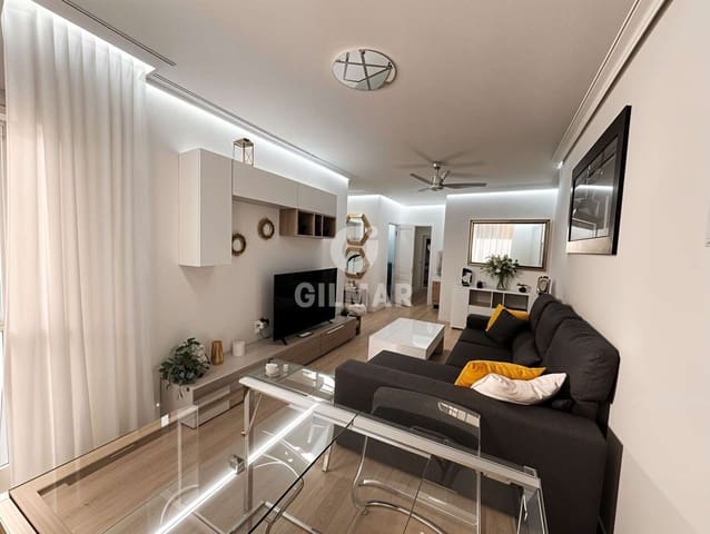 3 bedroom Flat for sale in El Medano, Granadilla de Abona - € 415,000 (Ref: 10012640)