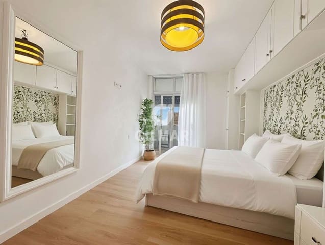 3 bedroom Flat for sale in El Medano, Granadilla de Abona - € 415,000 (Ref: 10012640)