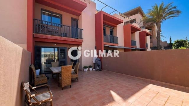 3 makuuhuone Rivitalo myytävänä paikassa Playa Paraiso, Adeje mukana uima-altaan 
autotalli - 785 000 € (Ref: 10012641)