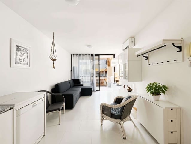 1 slaapkamer Flat te huur in La Caleta Adeje, Adeje met garage - € 1.800 (Ref: 10012643)