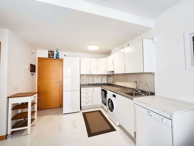 1 slaapkamer Flat te huur in La Caleta Adeje, Adeje met garage - € 1.800 (Ref: 10012643)