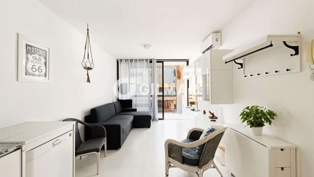 1 soverom Leilighet til leie i La Caleta Adeje, Adeje med garasje - € 1 800 (Ref: 10012643)