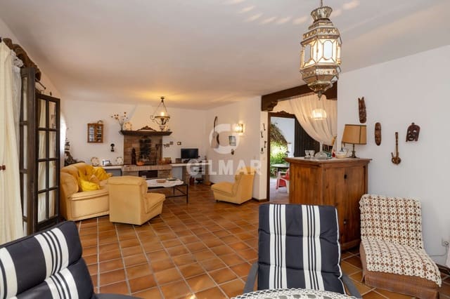 3 camera da letto Villa in vendita in Estepona con garage - 1.100.000 € (Rif: 10015918)