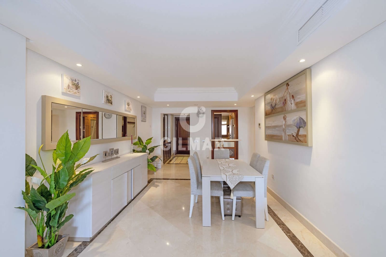 2 bedroom Flat for sale in Estepona with pool garage - € 750,000 (Ref: 10015919)