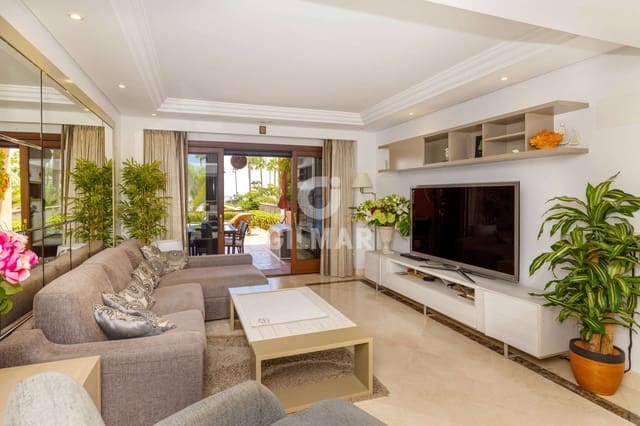 2 bedroom Flat for sale in El Padrón, Estepona with pool garage - € 750,000 (Ref: 10015919)