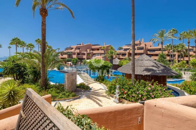 2 bedroom Flat for sale in El Padrón, Estepona with pool garage - € 750,000 (Ref: 10015919)