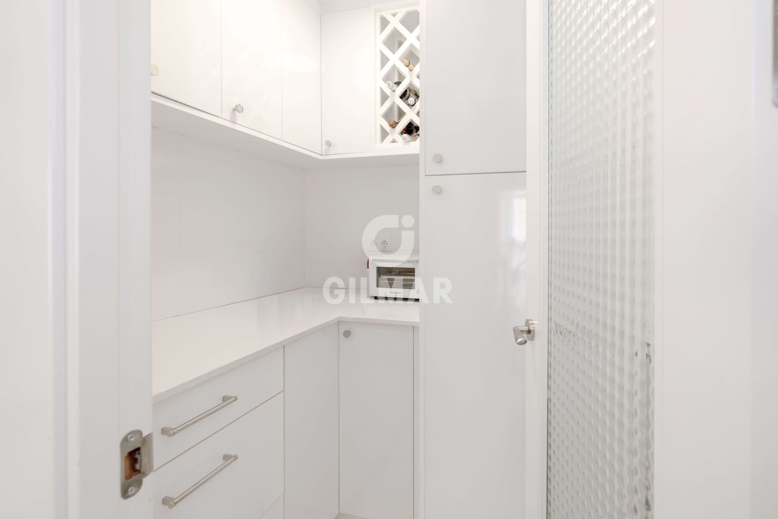 4 soveværelse Lejlighed til salg i Marbella med garage - € 1.126.000 (Ref: 10016572)