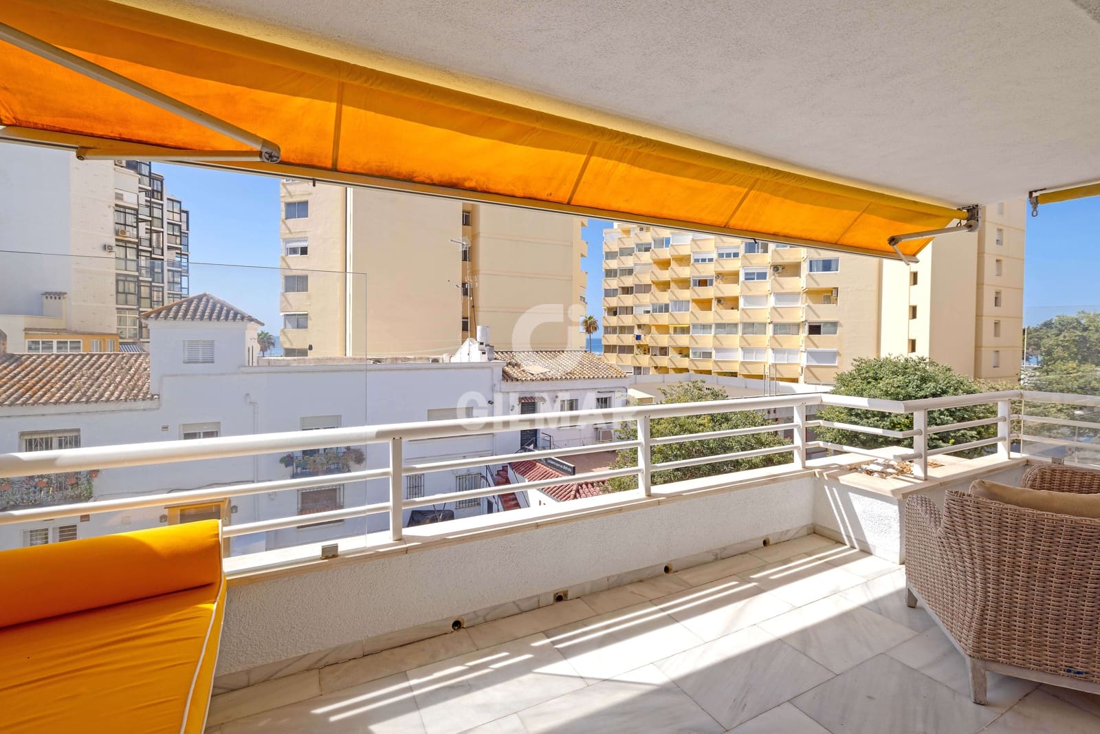 4 soveværelse Lejlighed til salg i Marbella med garage - € 1.126.000 (Ref: 10016572)