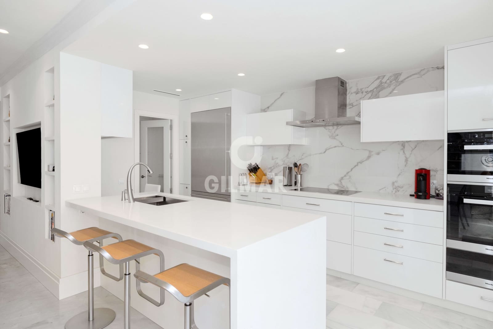 4 soveværelse Lejlighed til salg i Marbella med garage - € 1.126.000 (Ref: 10016572)
