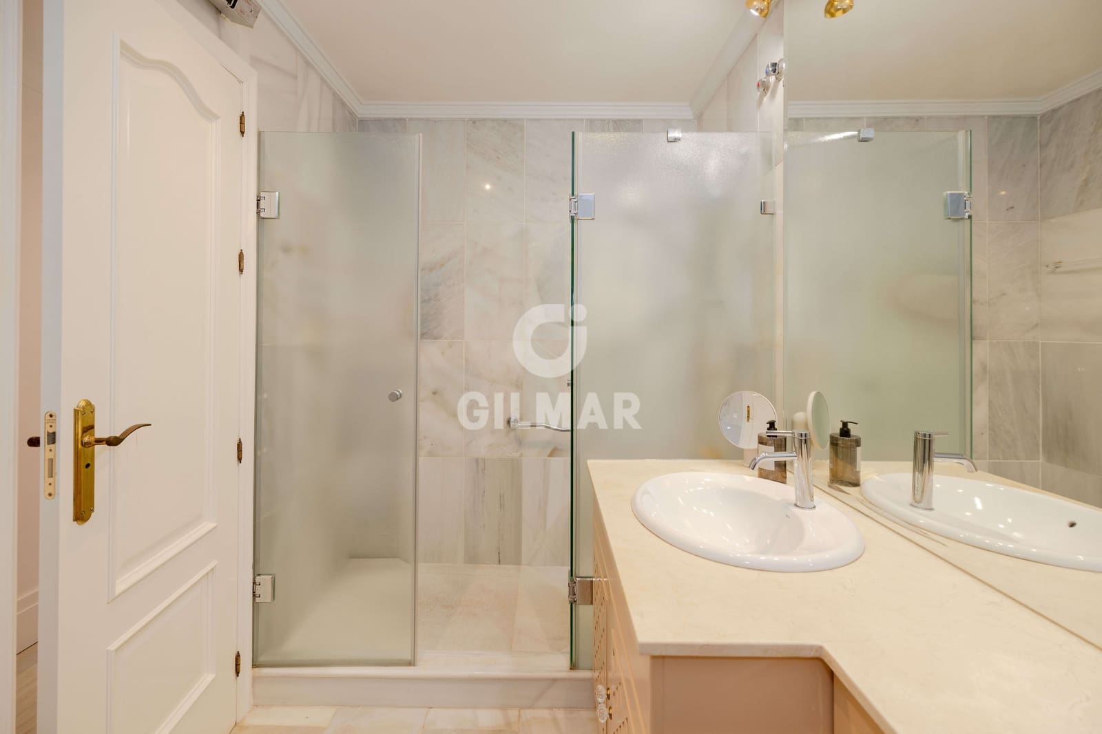 4 soveværelse Lejlighed til salg i Marbella med garage - € 1.126.000 (Ref: 10016572)