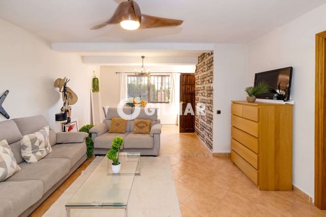 3 sovrum Radhus till salu i Benamara, Estepona med pool - 409 000 € (Ref: 10019400)