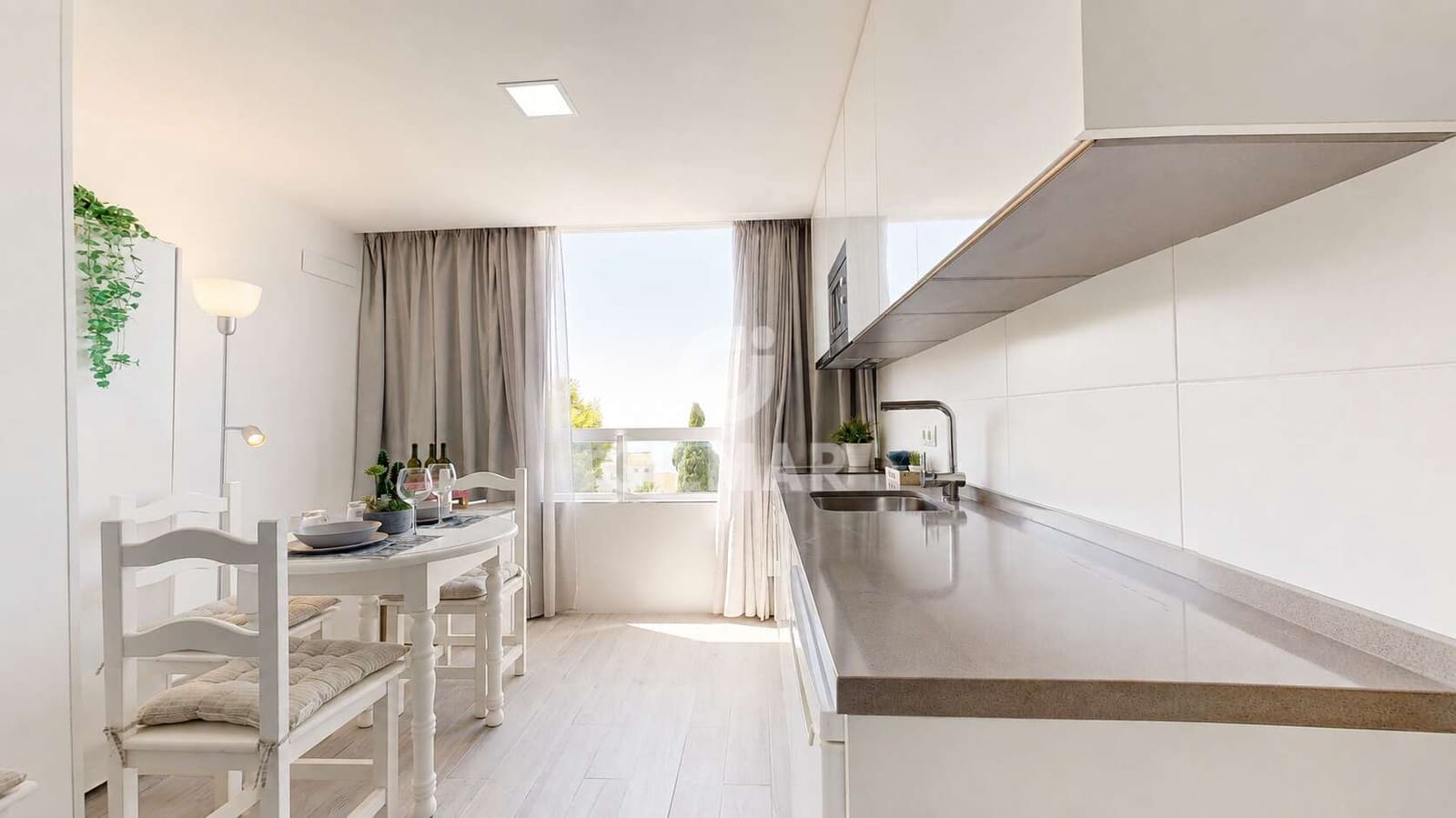 Studio til salgs i Benalmadena Costa med svømmebasseng - € 289 000 (Ref: 10019558)
