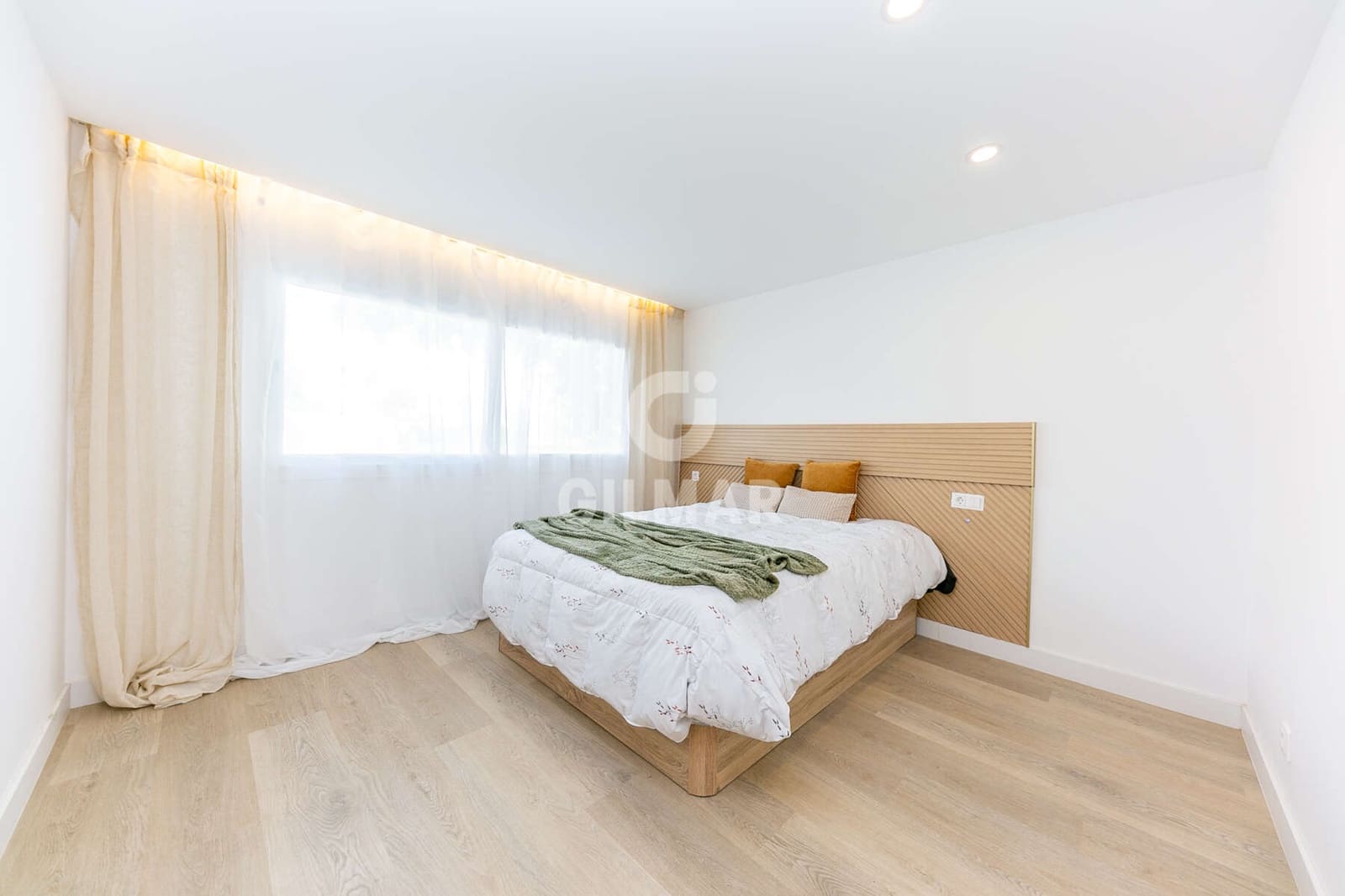4 bedroom Villa for sale in Fuengirola with pool garage - € 699,000 (Ref: 10019559)
