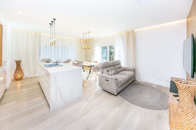 4 bedroom Villa for sale in Torreblanca, Fuengirola with pool garage - € 699,000 (Ref: 10019559)