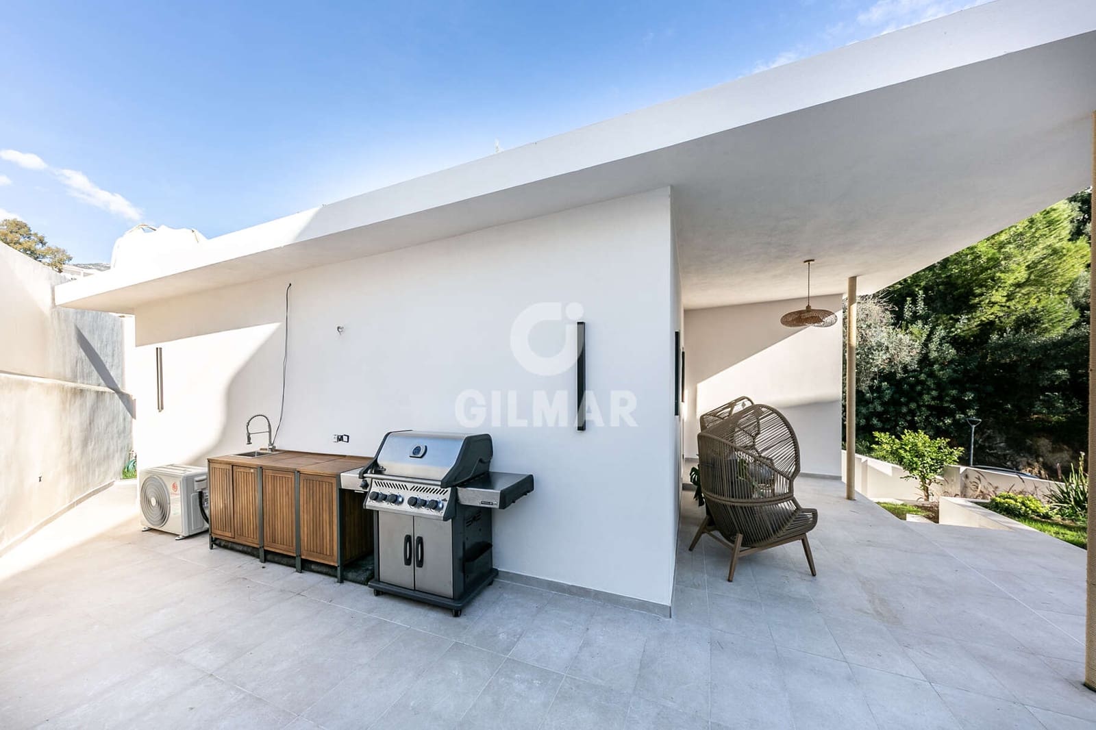 4 bedroom Villa for sale in Fuengirola with pool garage - € 699,000 (Ref: 10019559)