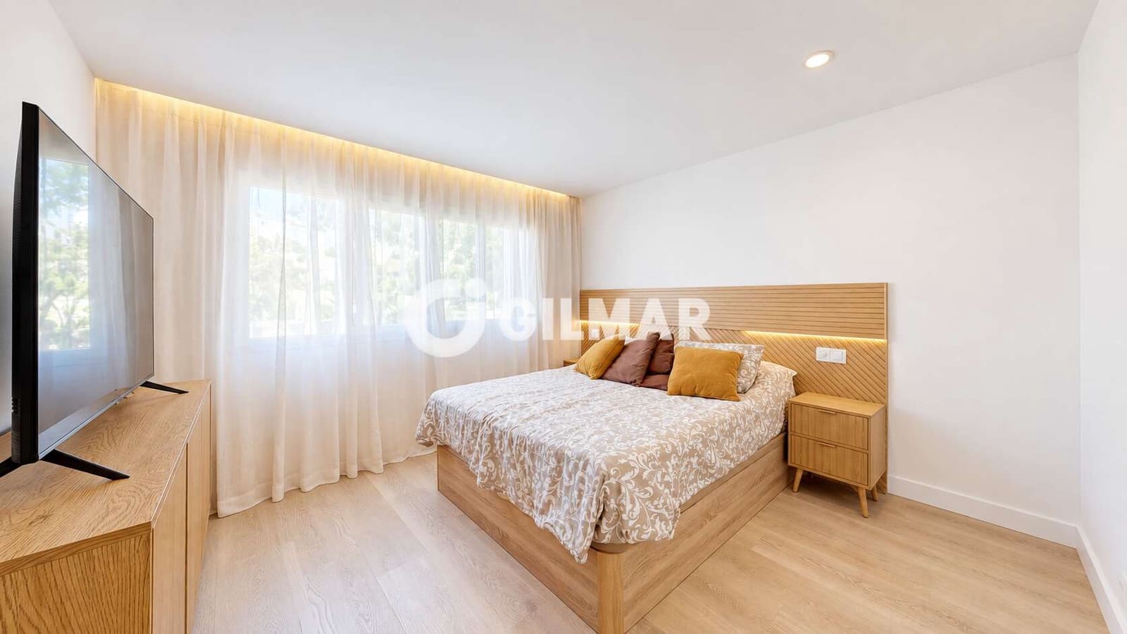 4 sypialnia Willa na sprzedaż w Fuengirola z basenem garażem - 699 000 € (Ref: 10019559)