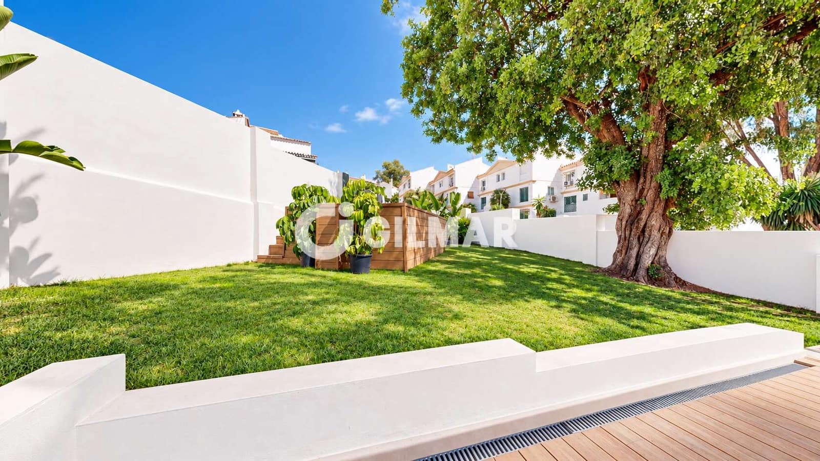 4 sypialnia Willa na sprzedaż w Fuengirola z basenem garażem - 699 000 € (Ref: 10019559)