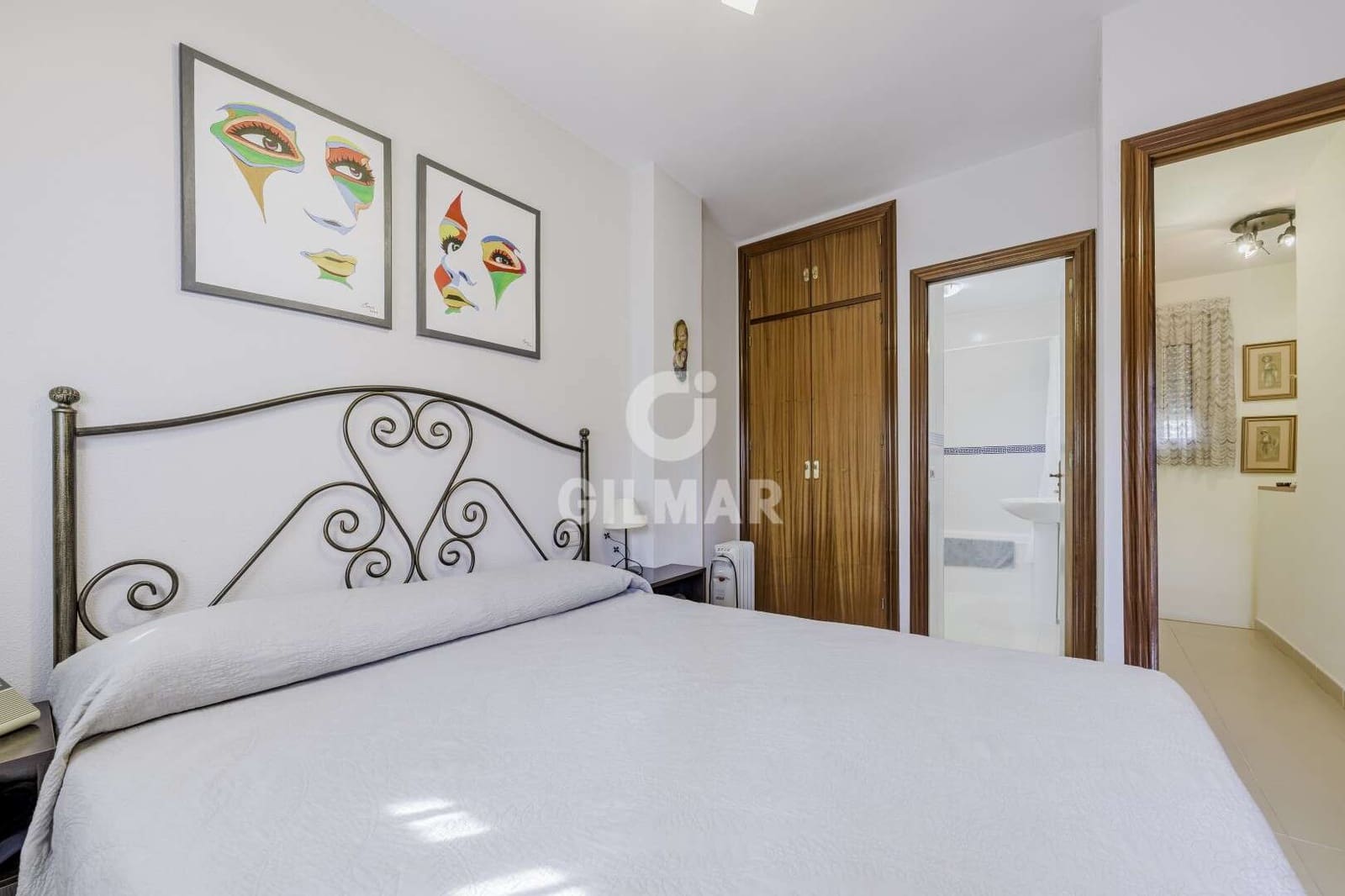 5 bedroom Villa for sale in Conil de la Frontera with garage - € 995,000 (Ref: 10019988)
