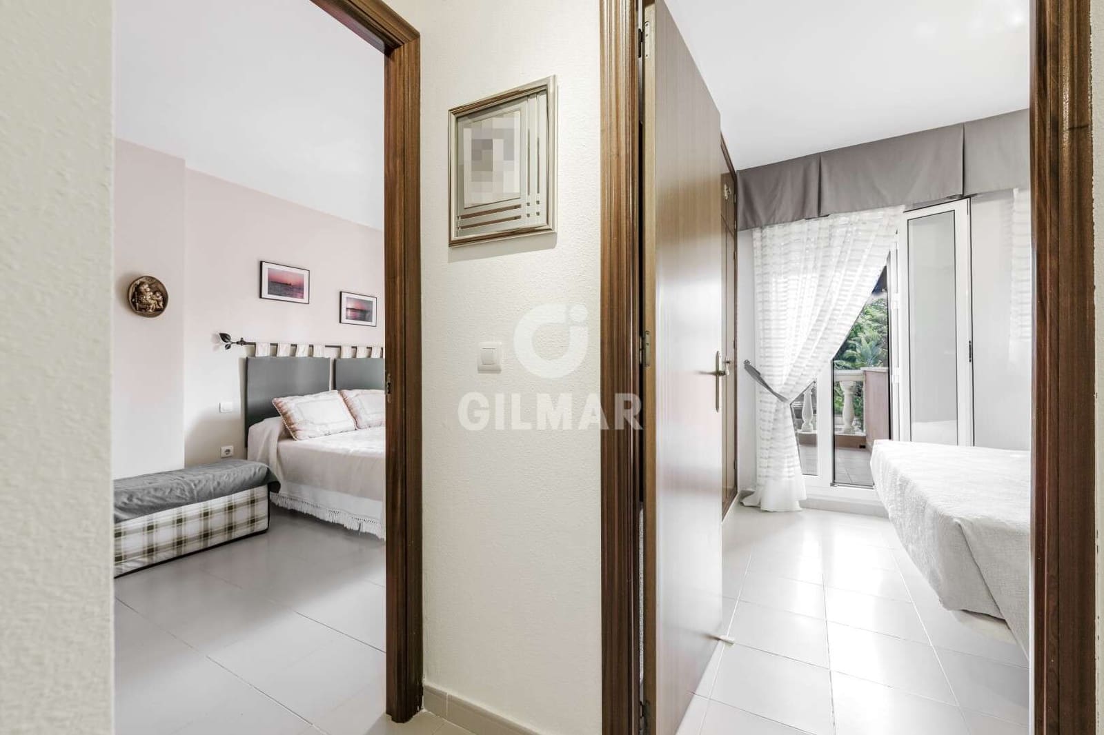 5 bedroom Villa for sale in Conil de la Frontera with garage - € 995,000 (Ref: 10019988)