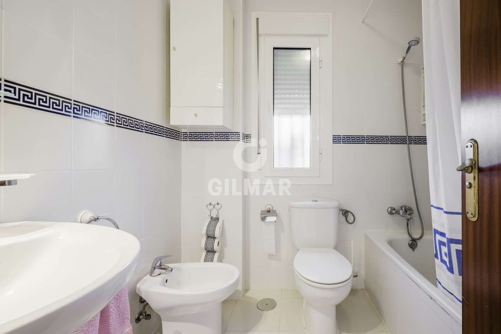 5 bedroom Villa for sale in Conil de la Frontera with garage - € 995,000 (Ref: 10019988)
