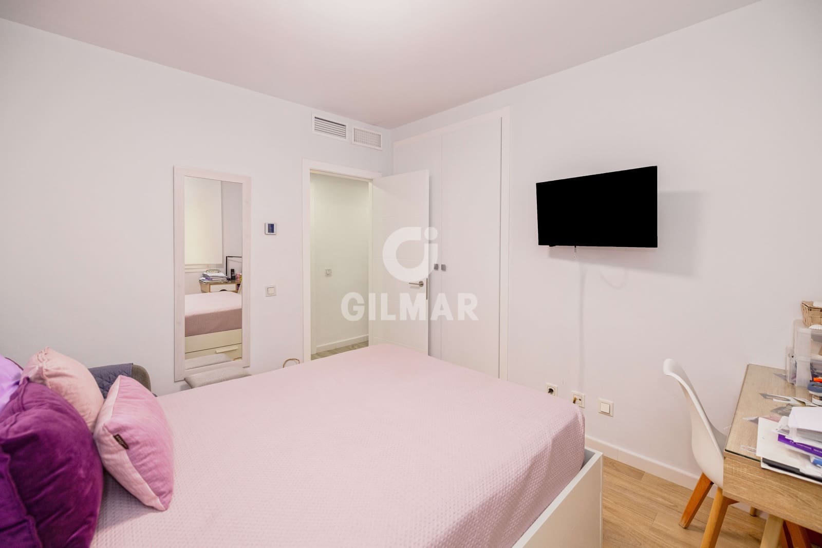 4 slaapkamer Flat te koop in Malaga stad met zwembad garage - € 1.390.000 (Ref: 10021402)