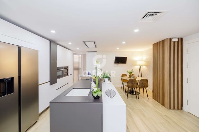 4 slaapkamer Flat te koop in Santa Paula, Málaga stad met zwembad garage - € 1.390.000 (Ref: 10021402)