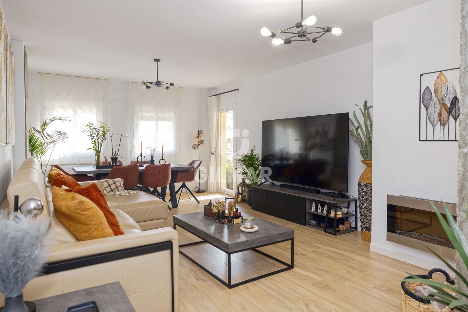 4 slaapkamer Flat te koop in Malaga stad met zwembad garage - € 1.390.000 (Ref: 10021402)