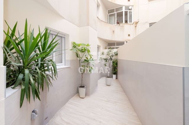 4 slaapkamer Flat te koop in Santa Paula, Málaga stad met zwembad garage - € 1.390.000 (Ref: 10021402)