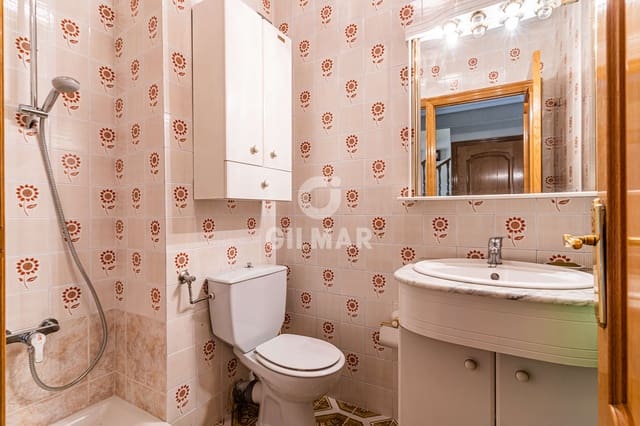 6 bedroom Terraced Villa for sale in Peñagrande, Madrid city - € 1,395,000 (Ref: 10021665)
