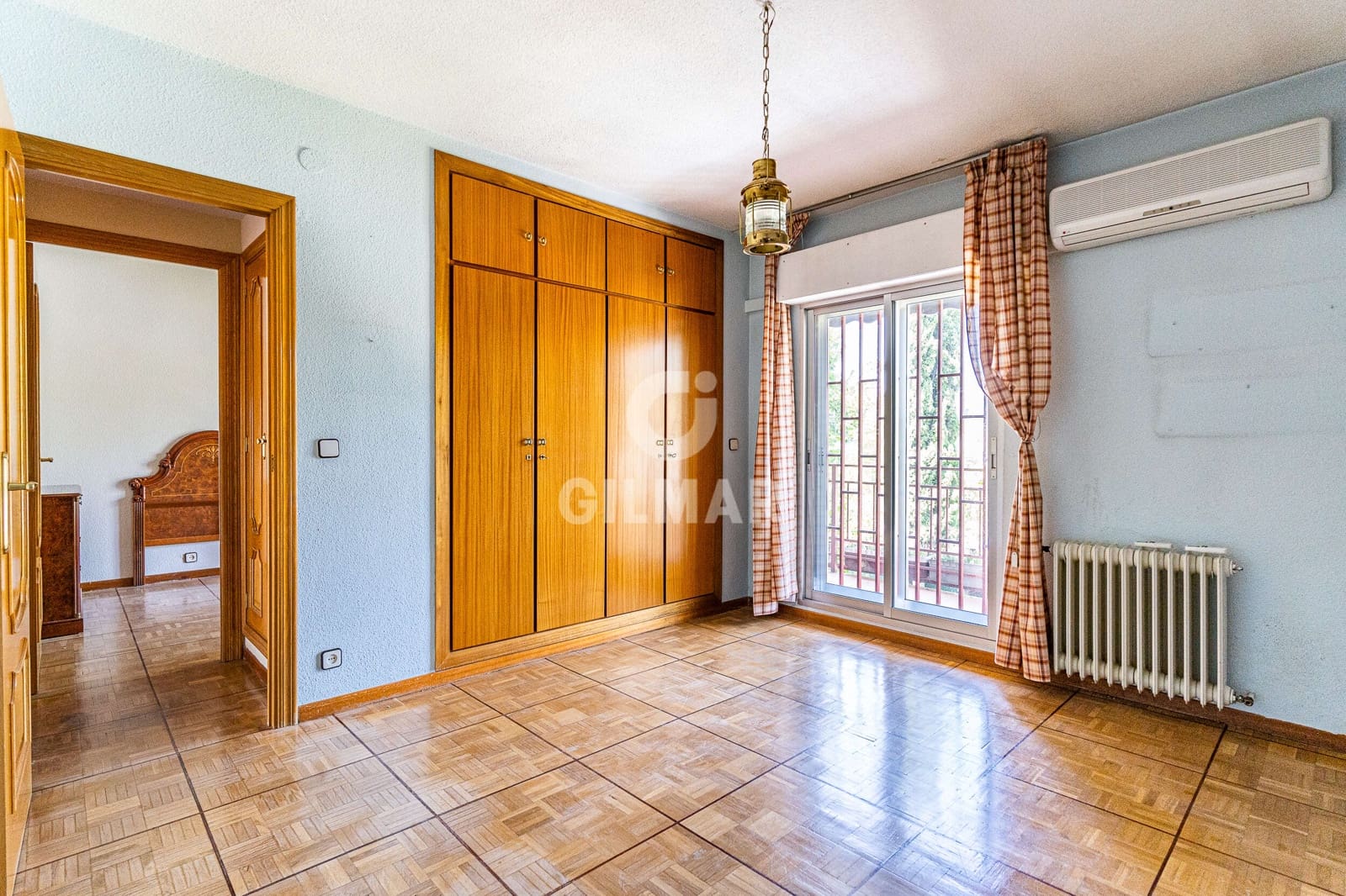 6 bedroom Terraced Villa for sale in Madrid city with pool garage - € 1,395,000 (Ref: 10021665)