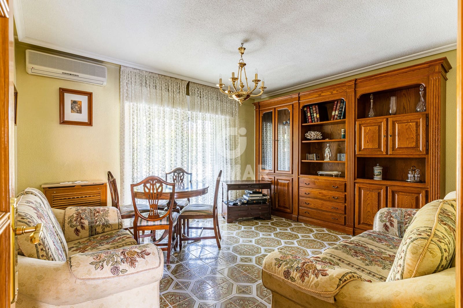 6 bedroom Terraced Villa for sale in Madrid city with pool garage - € 1,395,000 (Ref: 10021665)