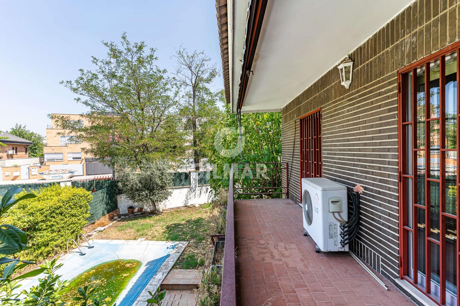 6 bedroom Terraced Villa for sale in Madrid city with pool garage - € 1,395,000 (Ref: 10021665)