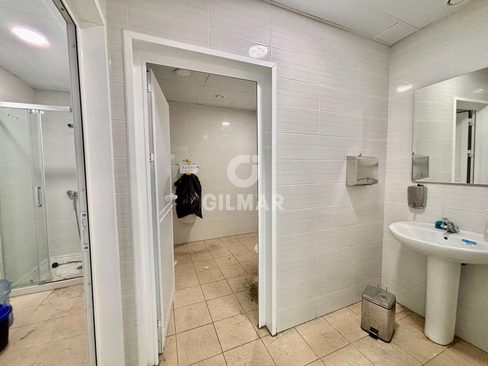 Commercial for sale in Santa Cruz de Tenerife - € 1,003,600 (Ref: 10023372)