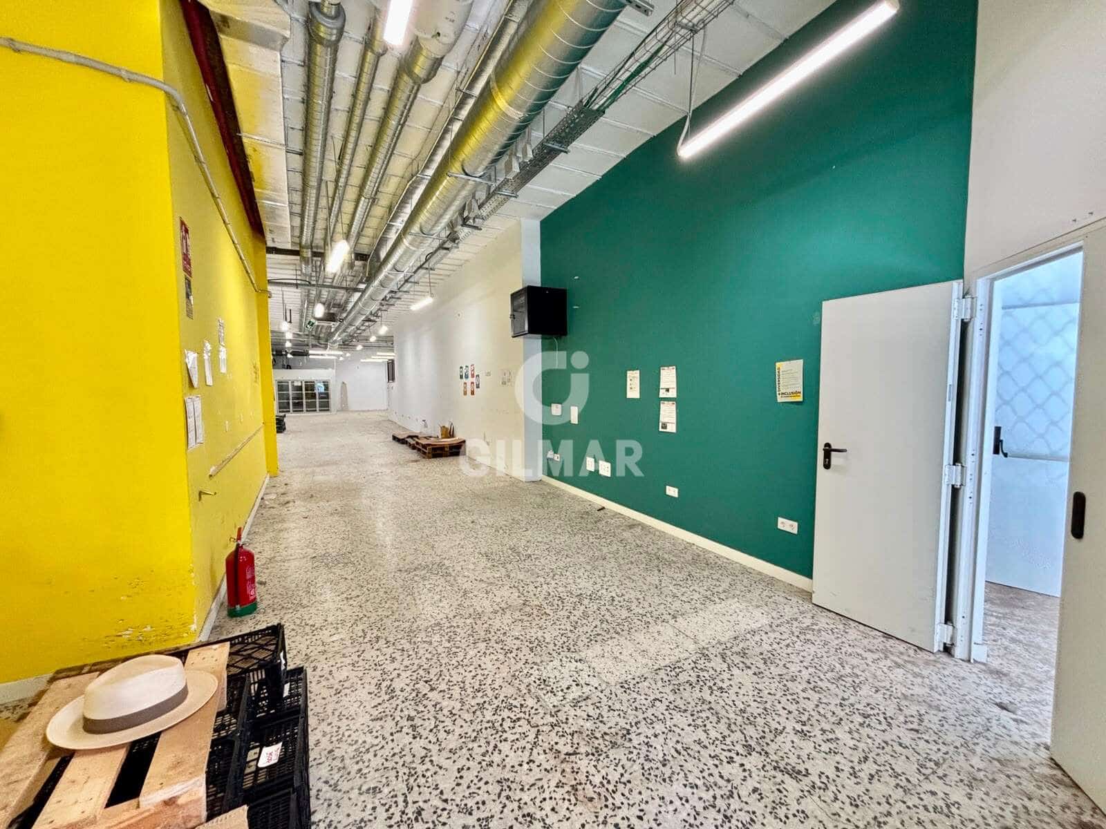 Commercial for sale in Santa Cruz de Tenerife - € 1,003,600 (Ref: 10023372)