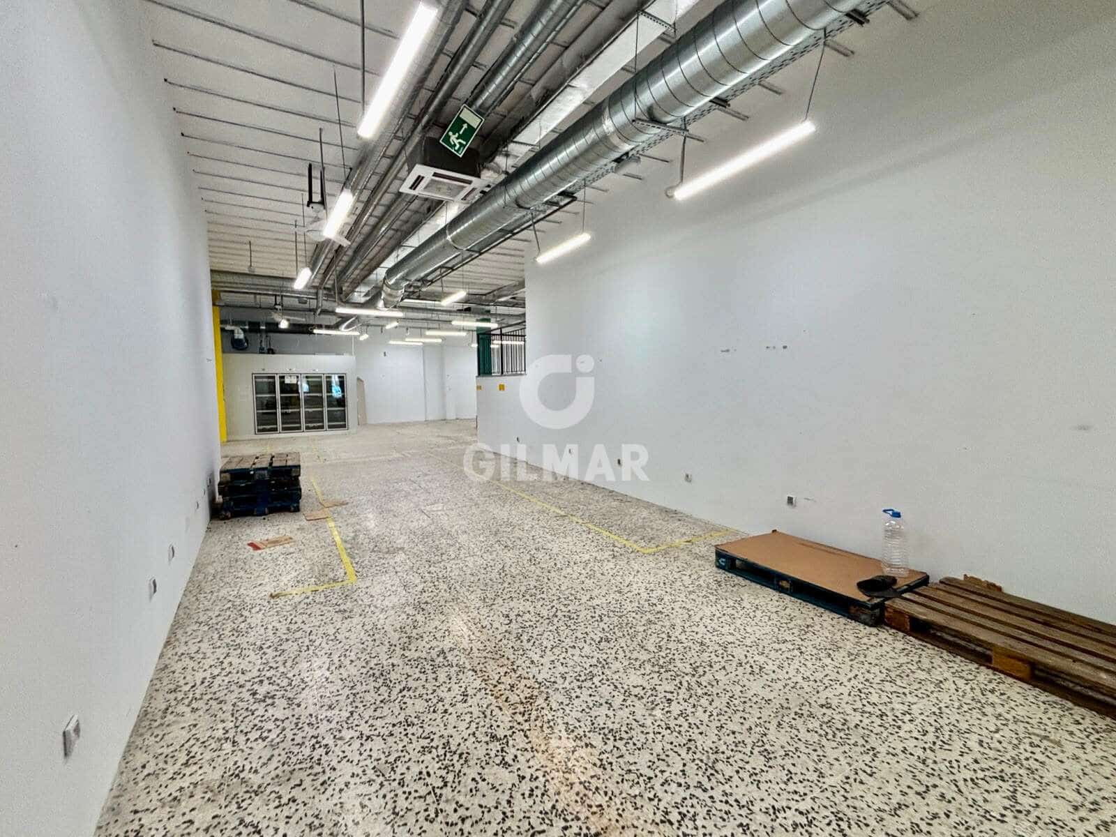 Commercial for sale in Santa Cruz de Tenerife - € 1,003,600 (Ref: 10023372)