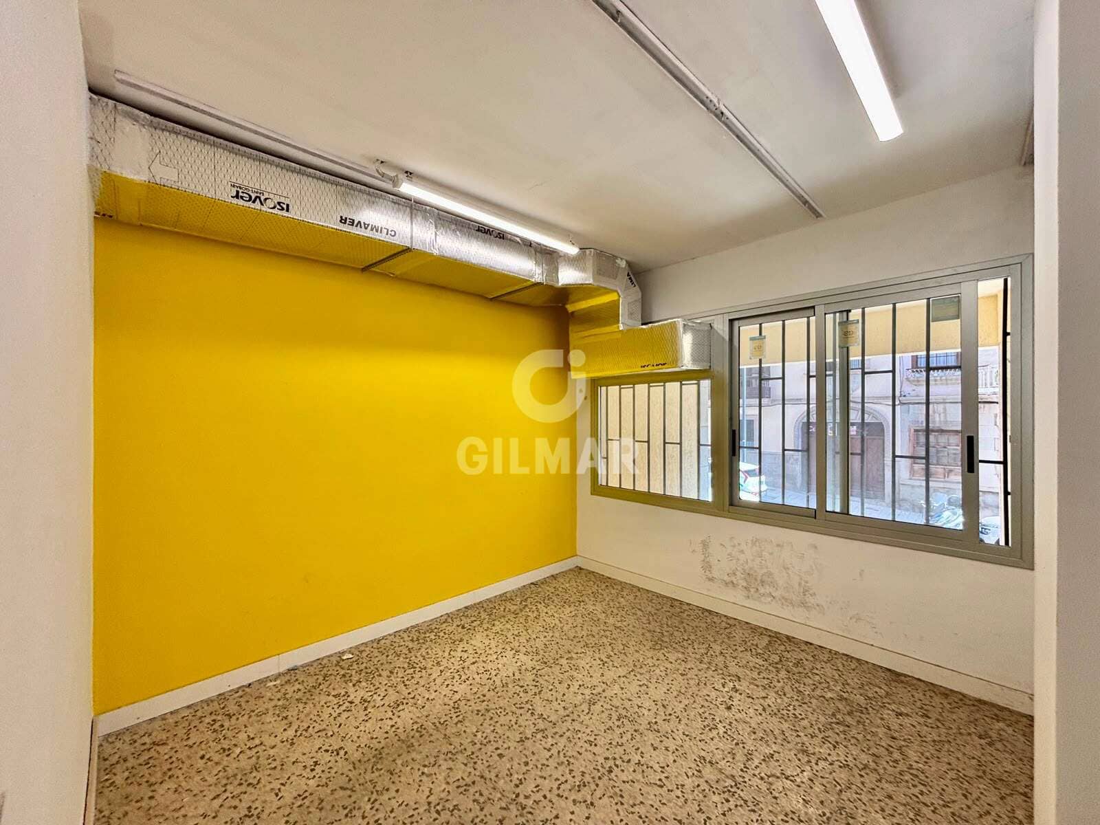 Commercial for sale in Santa Cruz de Tenerife - € 1,003,600 (Ref: 10023372)