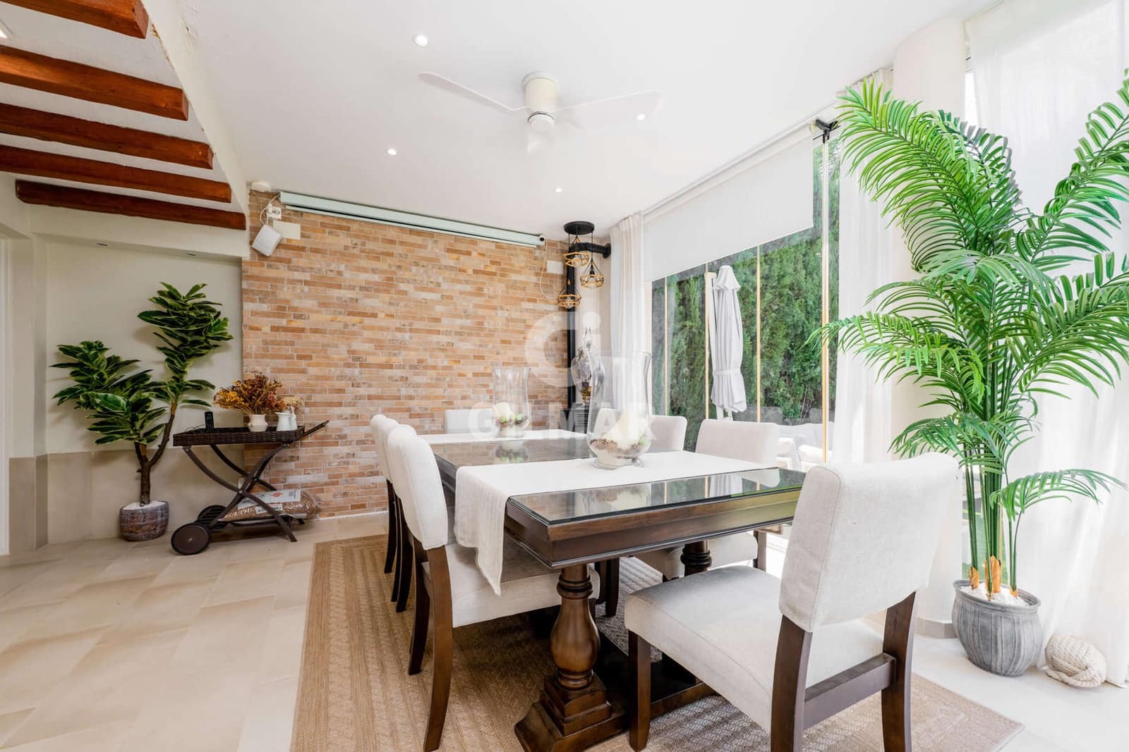 7 quarto Moradia para venda em Montequinto com piscina garagem - 850 000 € (Ref: 10023373)